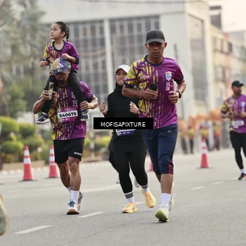 Runner Photo 5898689