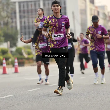 Runner Photo 5898691