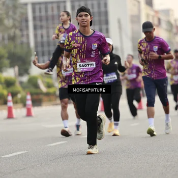 Runner Photo 5898698
