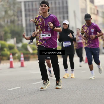Runner Photo 5898705