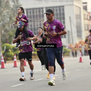 Runner Photo 5898716