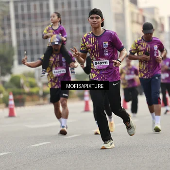 Runner Photo 5898719