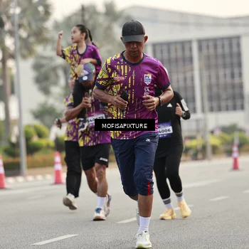 Runner Photo 5898738