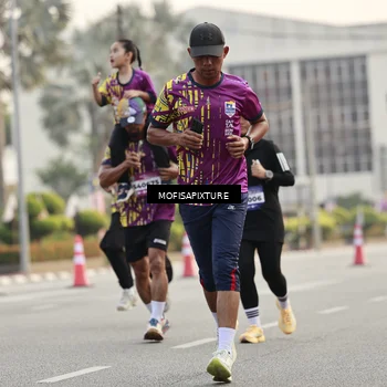 Runner Photo 5898742