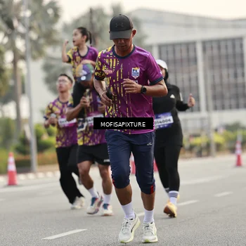Runner Photo 5898744