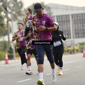 Runner Photo 5898759
