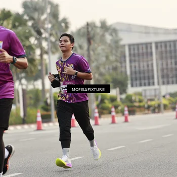 Runner Photo 5898848