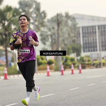 Runner Photo 5898850