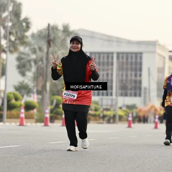 Runner Photo 5898877