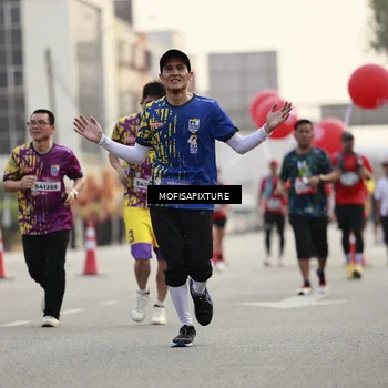 Runner Photo 5898999