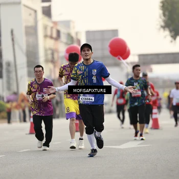 Runner Photo 5899004
