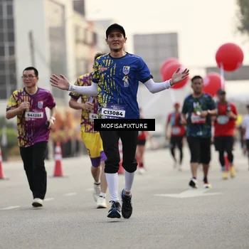 Runner Photo 5899008