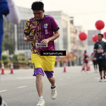 Runner Photo 5899042
