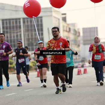 Runner Photo 5899071