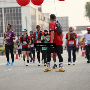Runner Photo 5899075