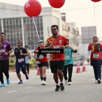 Runner Photo 5899076