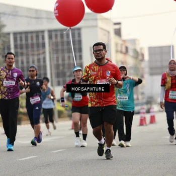 Runner Photo 5899080