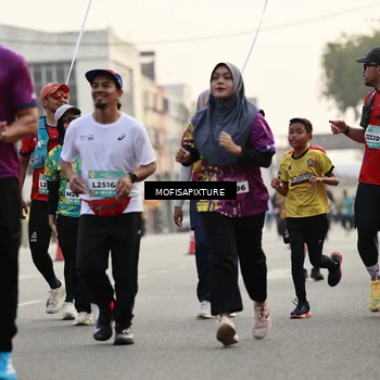 Runner Photo 5899105