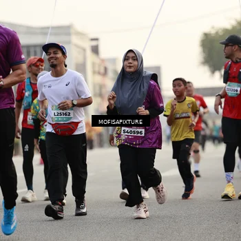 Runner Photo 5899106