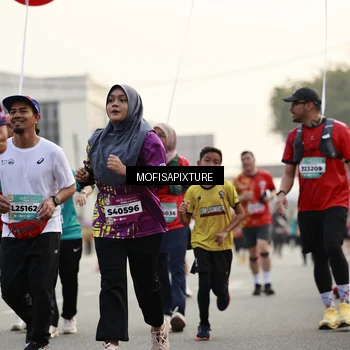Runner Photo 5899125
