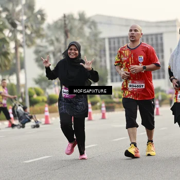 Runner Photo 5899259