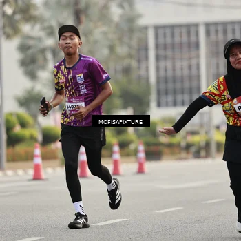 Runner Photo 5899560