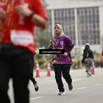 Runner Photo 5899745
