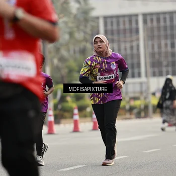 Runner Photo 5899753