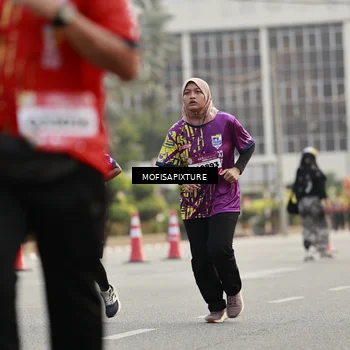Runner Photo 5899757