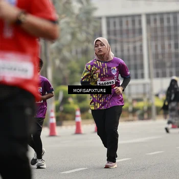 Runner Photo 5899776