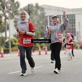 Runner Photo 5900008