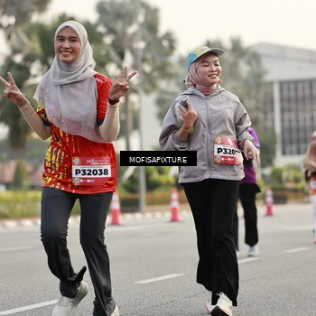 Runner Photo 5900010