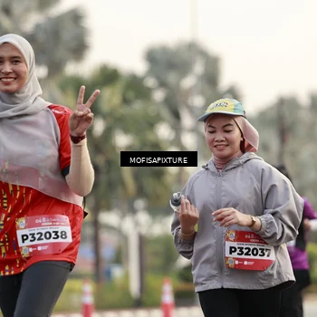 Runner Photo 5900013