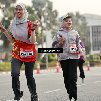 Runner Photo 5900038