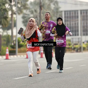 Runner Photo 5900060