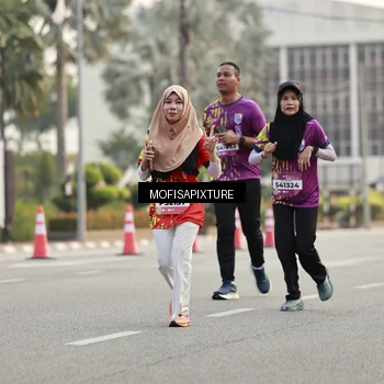 Runner Photo 5900067