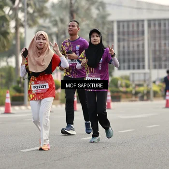 Runner Photo 5900070
