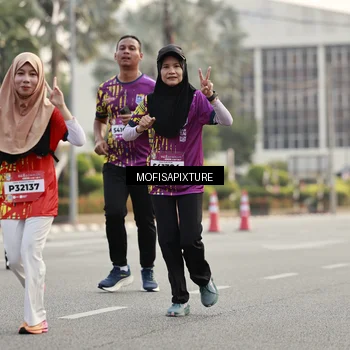 Runner Photo 5900073