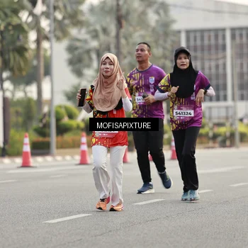 Runner Photo 5900074
