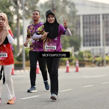 Runner Photo 5900078