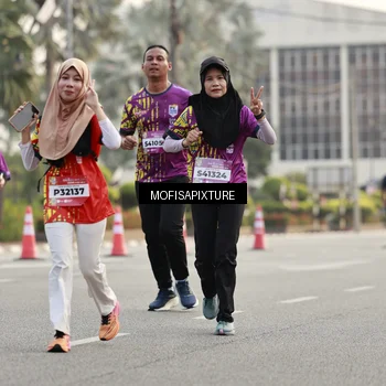Runner Photo 5900081