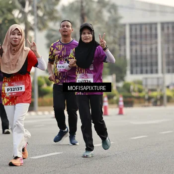 Runner Photo 5900083