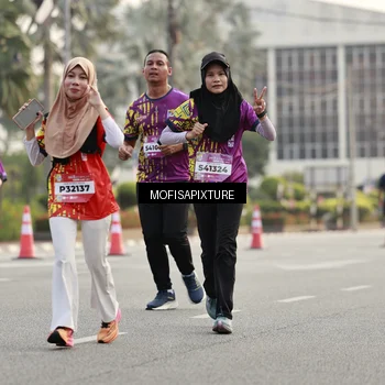 Runner Photo 5900097