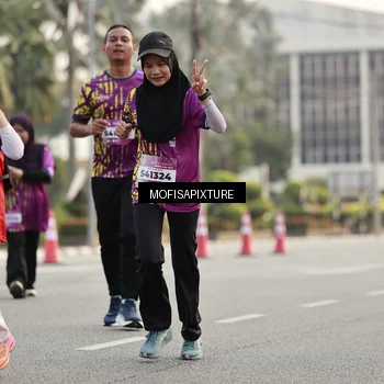 Runner Photo 5900099