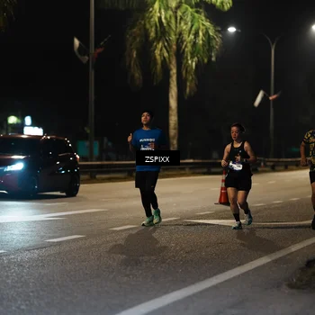 Runner Photo 5900112