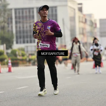 Runner Photo 5900120