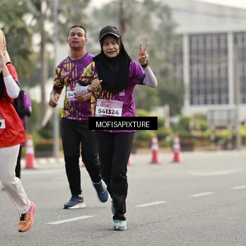 Runner Photo 5900124