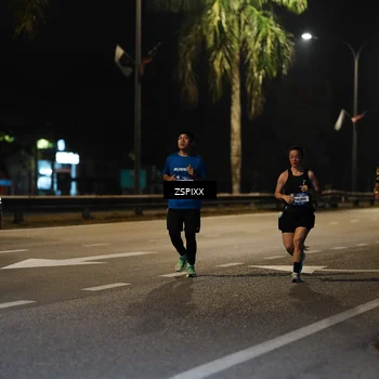 Runner Photo 5900133
