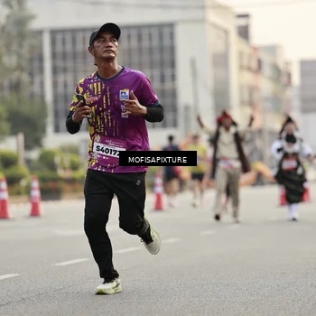 Runner Photo 5900134
