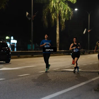 Runner Photo 5900136